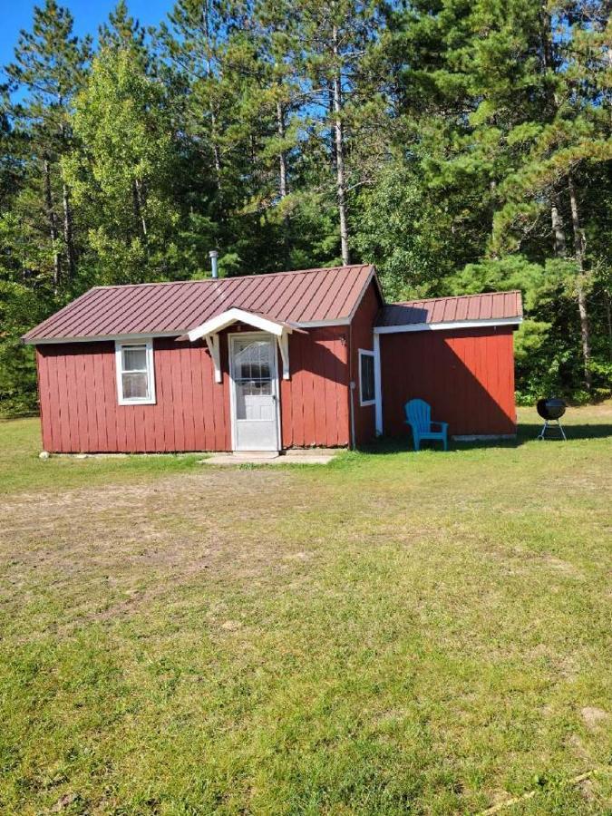 Cabin 2 Manistique Eksteriør billede
